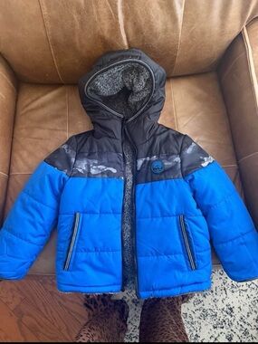 Kids Blue & Black Hooded Puffer Jacket Reversible